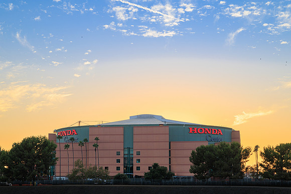100524_HONDA_CENTER_0028