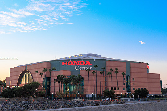 100524_HONDA_CENTER_0037