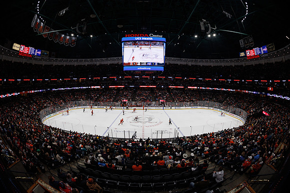 031125_ANAHEIM_DUCKS_0079