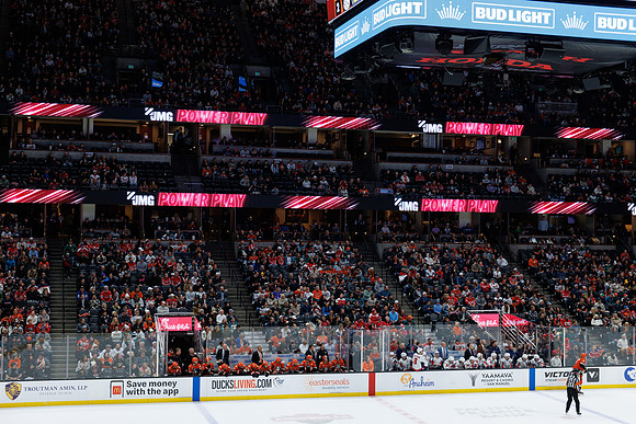 031125_ANAHEIM_DUCKS_1159