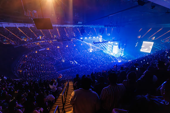 031126_HONDA_CENTER_0182
