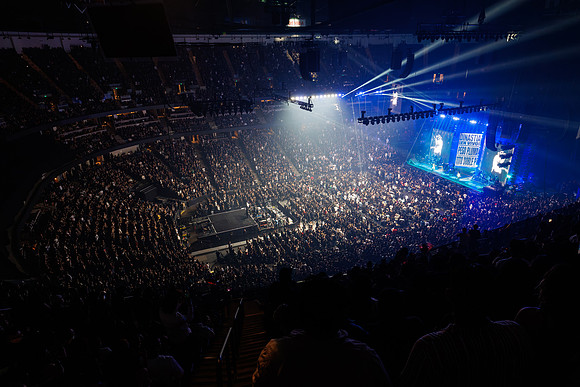 031126_HONDA_CENTER_0190