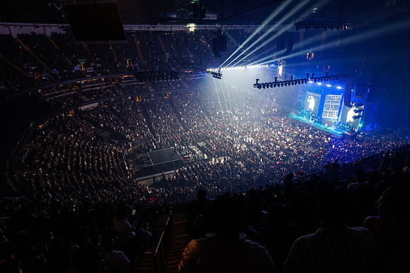 031126_HONDA_CENTER_0194
