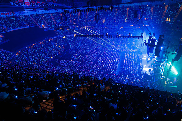 031126_HONDA_CENTER_0208