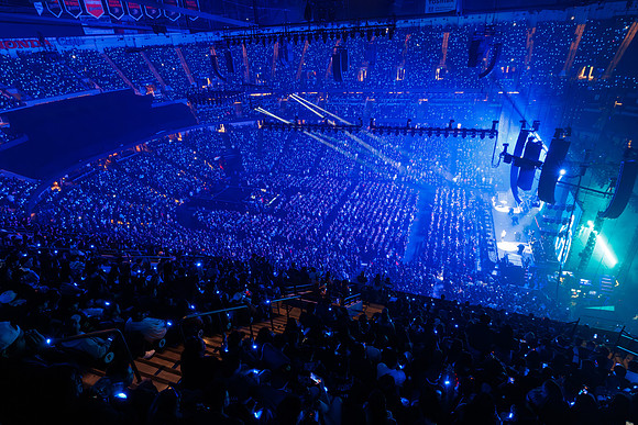 031126_HONDA_CENTER_0209