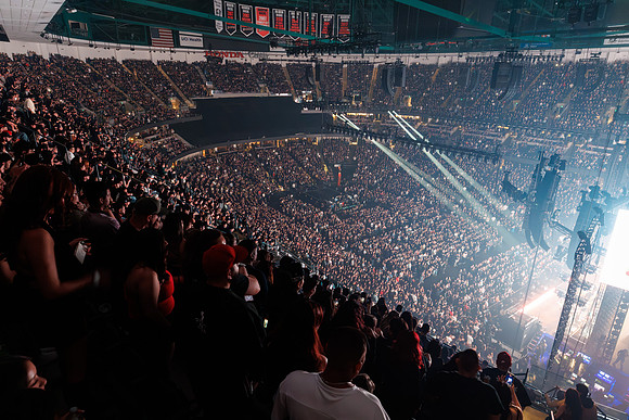 031126_HONDA_CENTER_0219