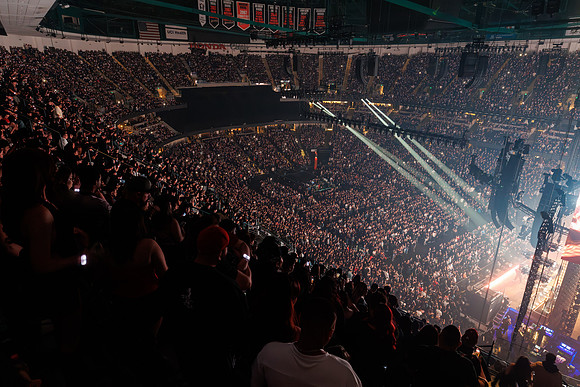 031126_HONDA_CENTER_0221