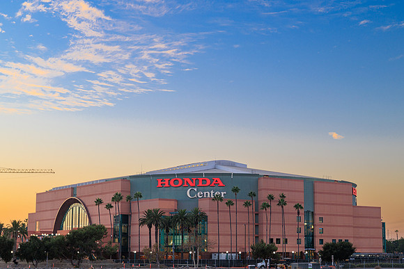 100524_HONDA_CENTER_0036
