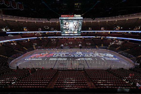 051026_ANAHEIM_DUCKS_005