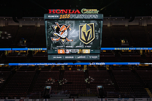 051026_ANAHEIM_DUCKS_007