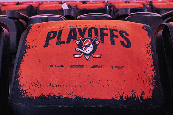 051026_ANAHEIM_DUCKS_008