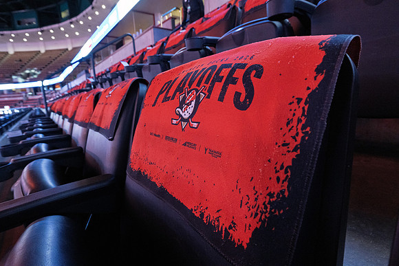 051026_ANAHEIM_DUCKS_012