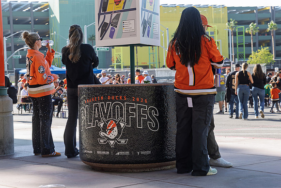 051026_ANAHEIM_DUCKS_023