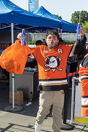 051026_ANAHEIM_DUCKS_042
