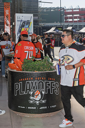 051026_ANAHEIM_DUCKS_057