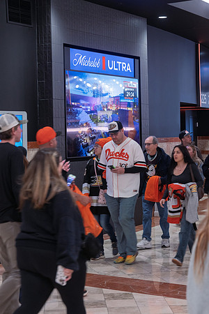 051026_ANAHEIM_DUCKS_145