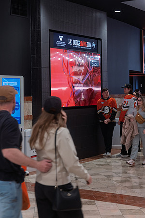 051026_ANAHEIM_DUCKS_202