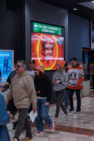 051026_ANAHEIM_DUCKS_215