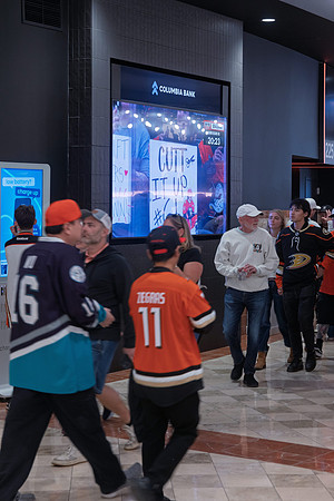 051026_ANAHEIM_DUCKS_273