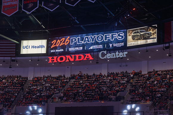 051026_ANAHEIM_DUCKS_303