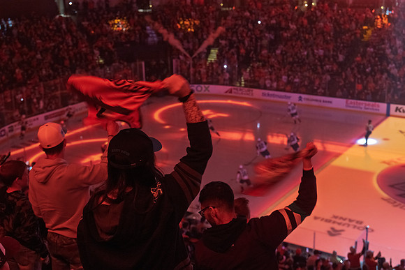 051026_ANAHEIM_DUCKS_307