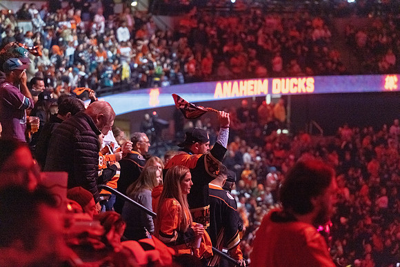 051026_ANAHEIM_DUCKS_313