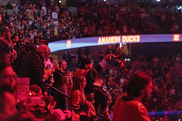 051026_ANAHEIM_DUCKS_314