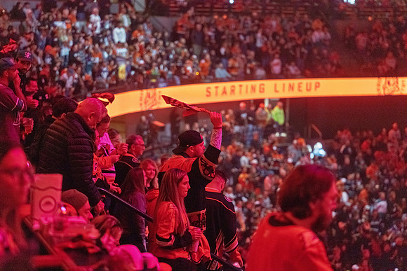 051026_ANAHEIM_DUCKS_315