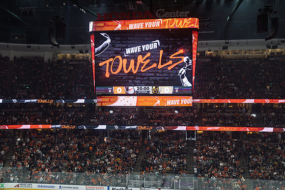 051026_ANAHEIM_DUCKS_322