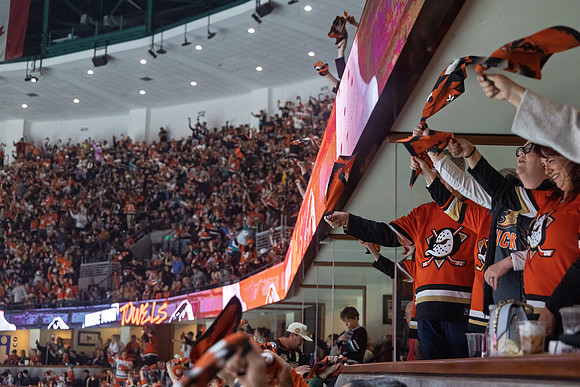 051026_ANAHEIM_DUCKS_336