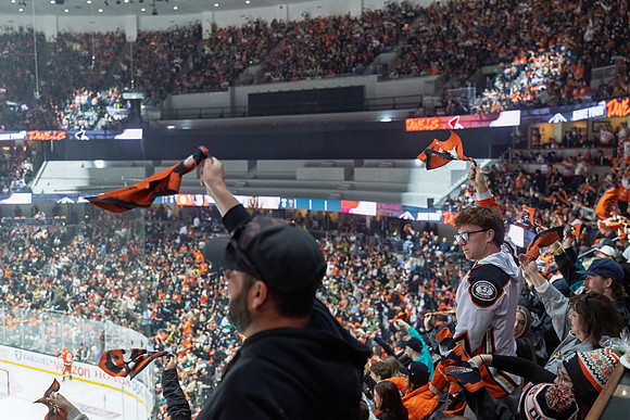 051026_ANAHEIM_DUCKS_339