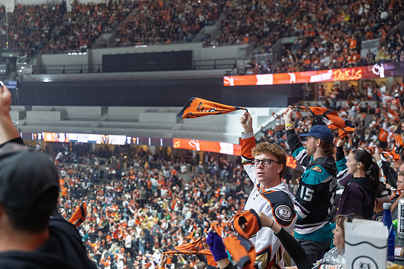 051026_ANAHEIM_DUCKS_347