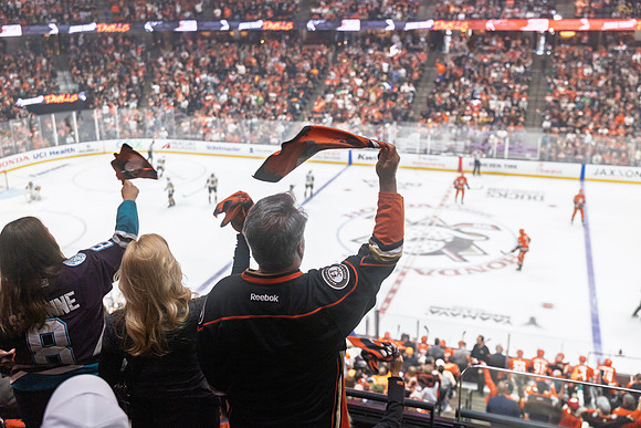 051026_ANAHEIM_DUCKS_352