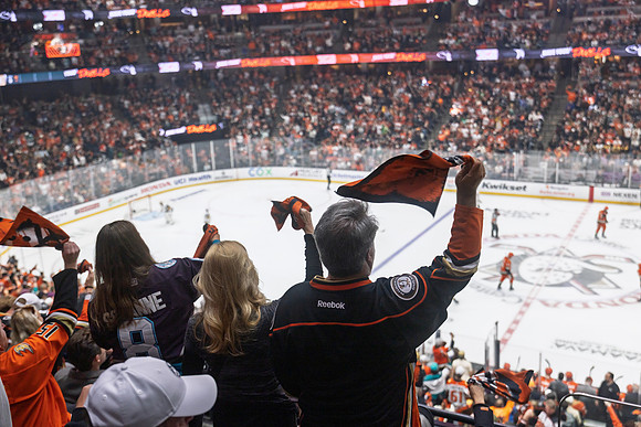 051026_ANAHEIM_DUCKS_353