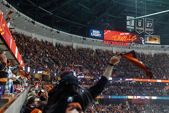 051026_ANAHEIM_DUCKS_359