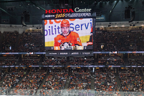 051026_ANAHEIM_DUCKS_373