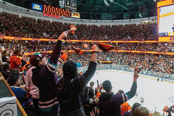 051026_ANAHEIM_DUCKS_635