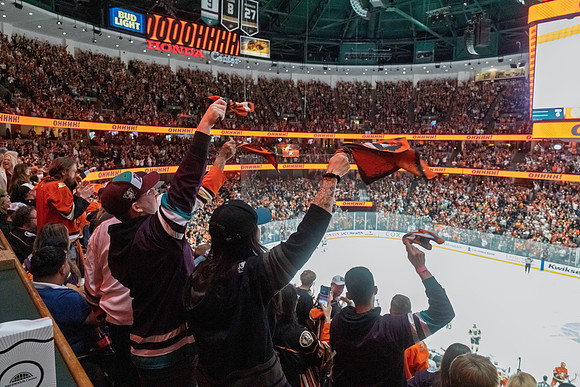 051026_ANAHEIM_DUCKS_636