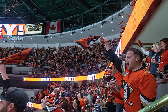 051026_ANAHEIM_DUCKS_645