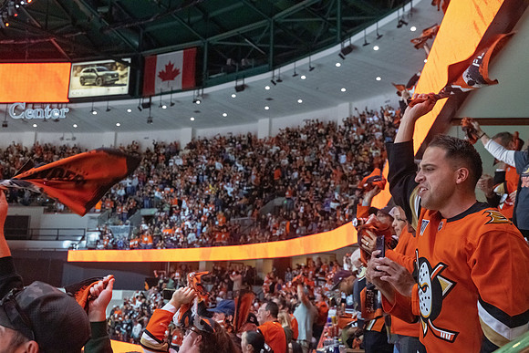 051026_ANAHEIM_DUCKS_648