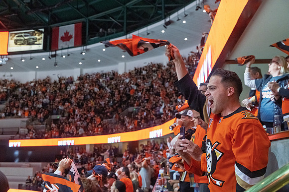 051026_ANAHEIM_DUCKS_651