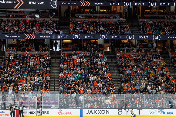 051026_ANAHEIM_DUCKS_683
