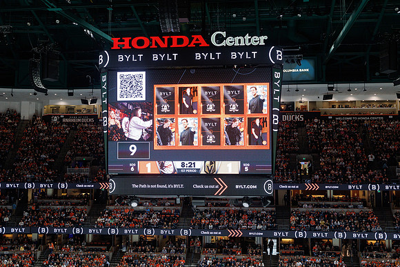 051026_ANAHEIM_DUCKS_686