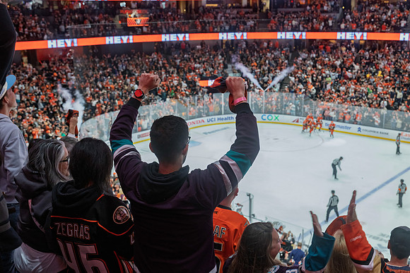 051026_ANAHEIM_DUCKS_735