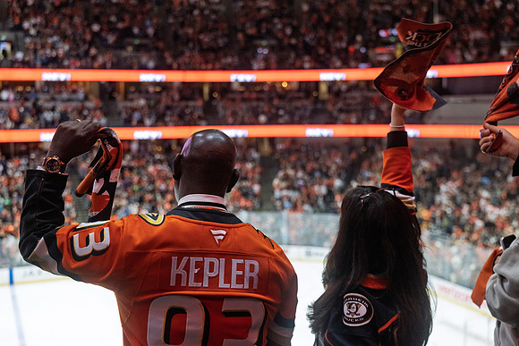 051026_ANAHEIM_DUCKS_751
