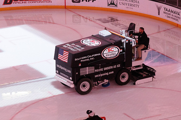 051026_ANAHEIM_DUCKS_839