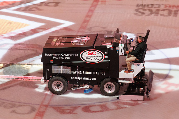 051026_ANAHEIM_DUCKS_845