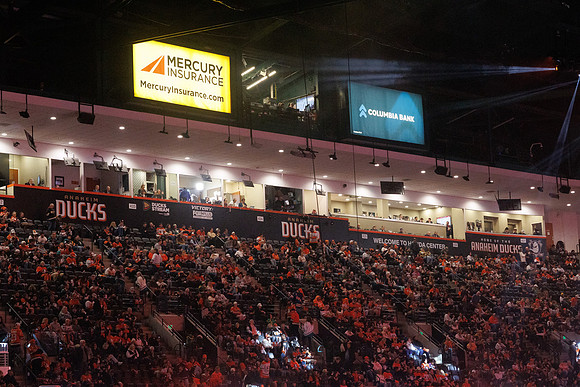 051026_ANAHEIM_DUCKS_858