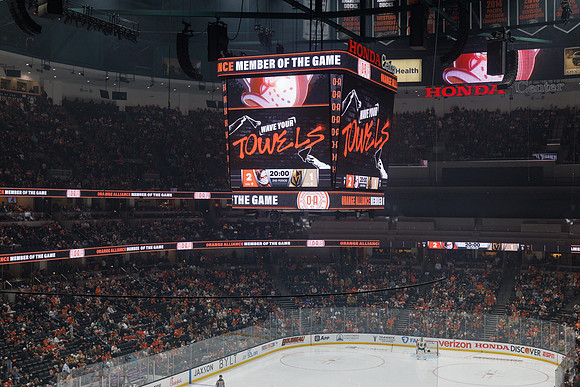 051026_ANAHEIM_DUCKS_888