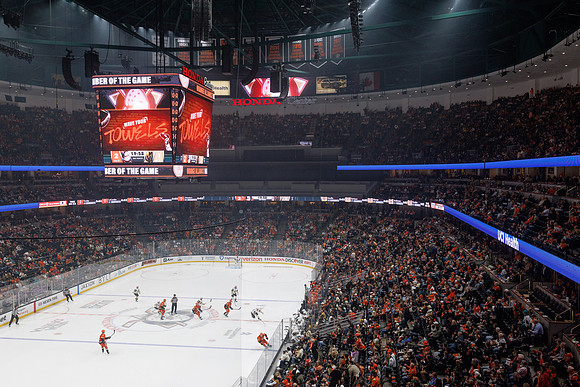 051026_ANAHEIM_DUCKS_891